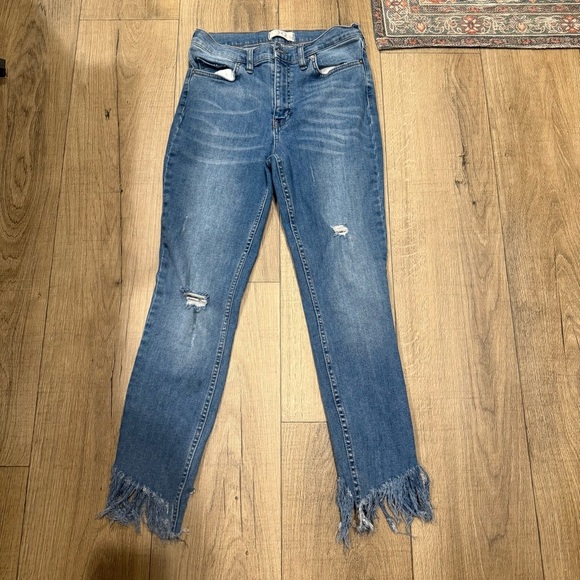 Free People 29 Blue Distressed Ankle Jeans Raw Hem - Picture 1 of 2